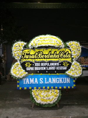 Papan Bunga Duka di Mamberamo Hulu
